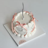 Ribbon cake candle