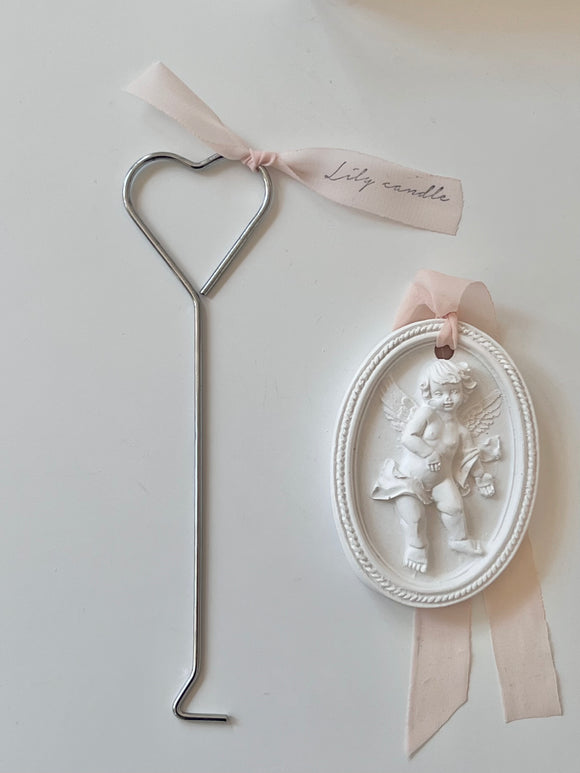 Heart wick dipper