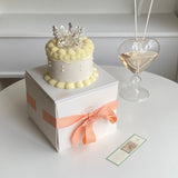 Tiara cake candle